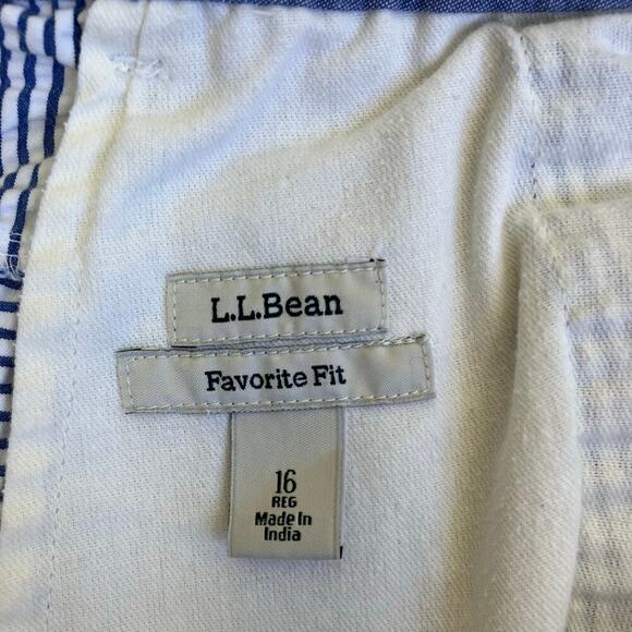 L.L. Bean Sz 16 Favorite Fit Patchwork Seersucker Bermuda Shorts 9” White Blue - Picture 11 of 16